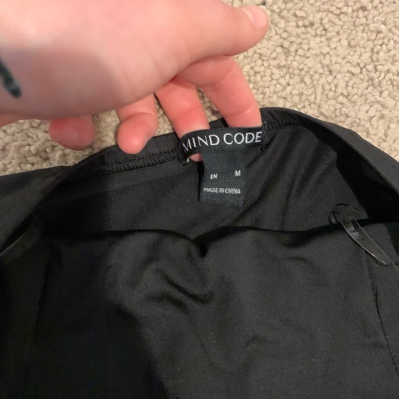 Two piece set - Picture 3 of 3